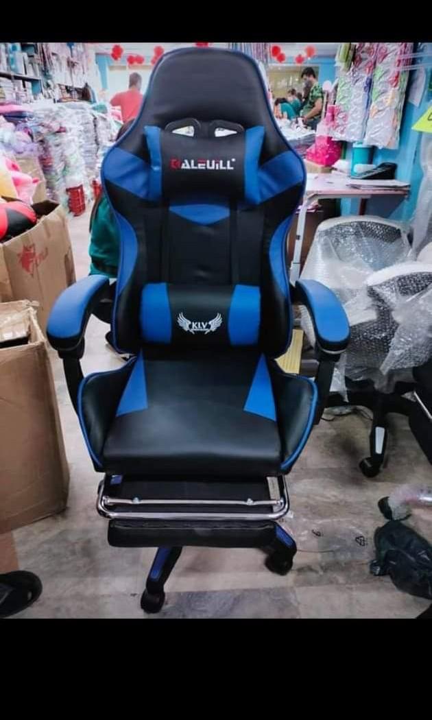 KLV GAMING CHAIR WITH FOOTREST AND MASSAGER, Furniture & Home Living