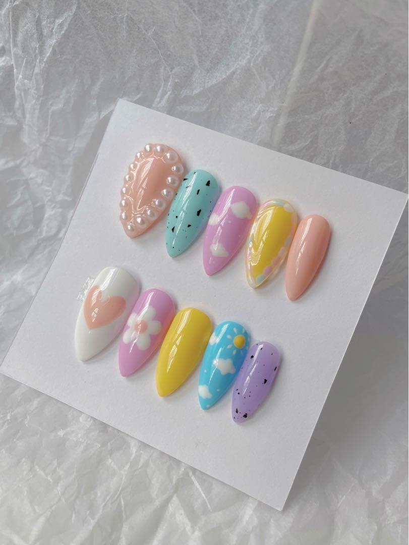 korean press-on nails, Beauty & Personal Care, Hands & Nails on Carousell