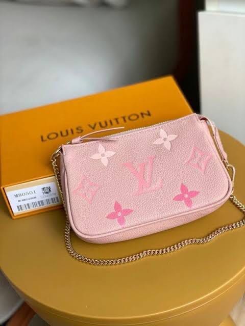 Louis Vuitton broderies Pochette Accessoires Mini Pink Giant Monogram Empreinte