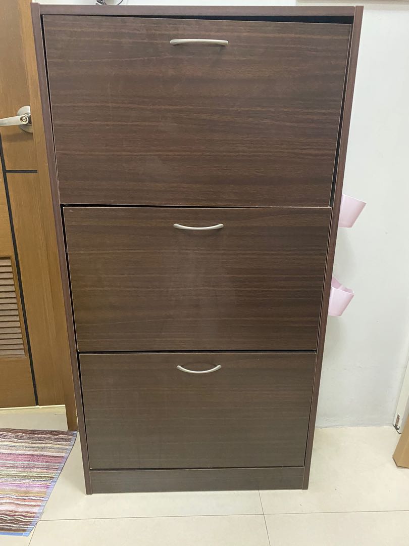 Mandaue Foam 3 layer shoe rack with flaw, Furniture & Home Living