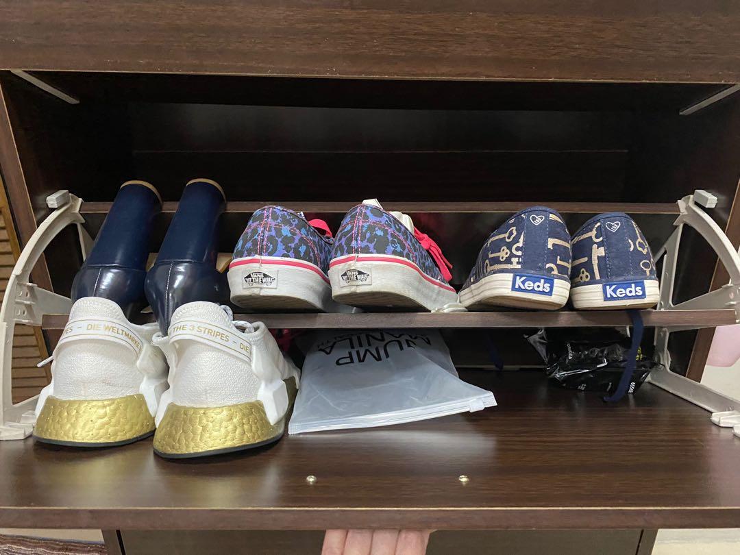 Mandaue Foam 3 layer shoe rack with flaw, Furniture & Home Living