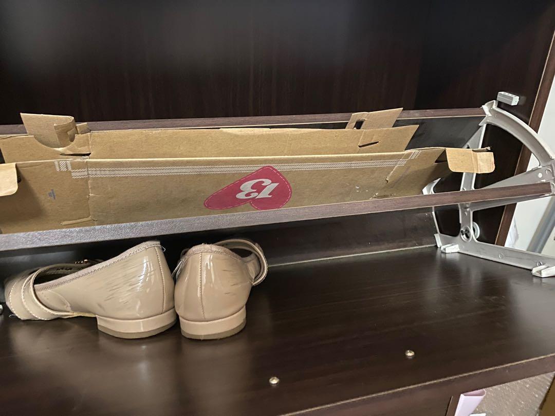 Mandaue Foam 3 layer shoe rack with flaw, Furniture & Home Living