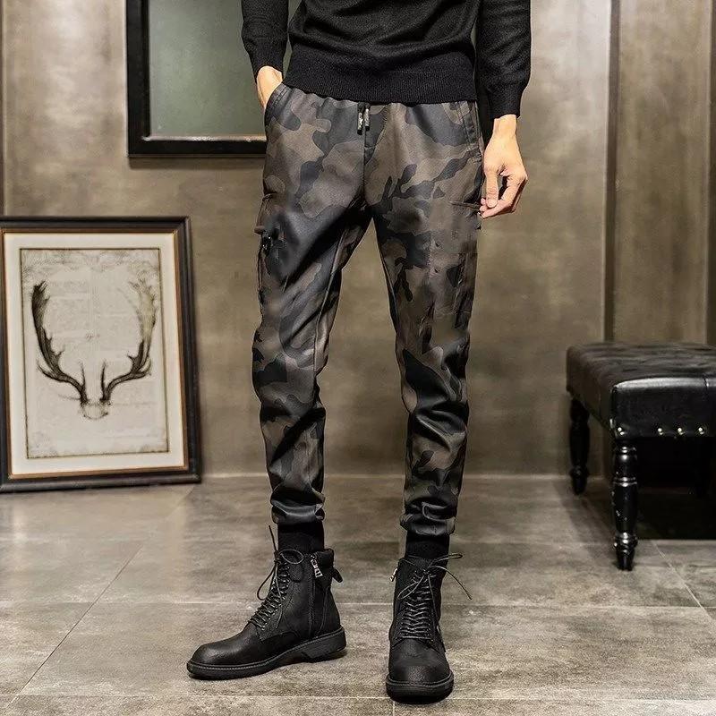 Mens camo sales pants outfit