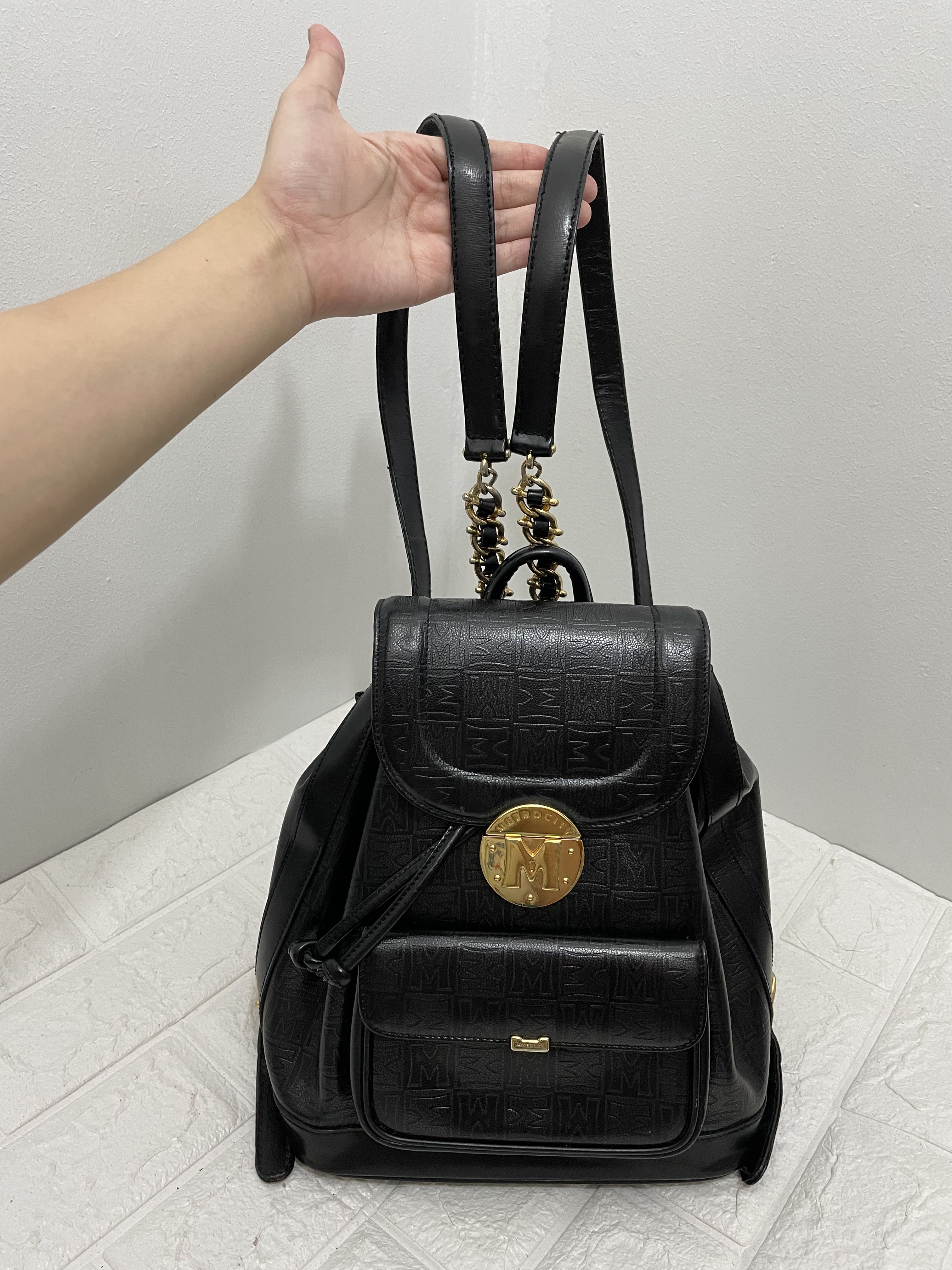 Metrocity small leather backpack