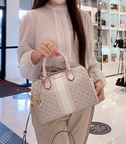 MK bedford duffle bag, Women's Fashion, Bags & Wallets, Crossbody Bags on Carousell