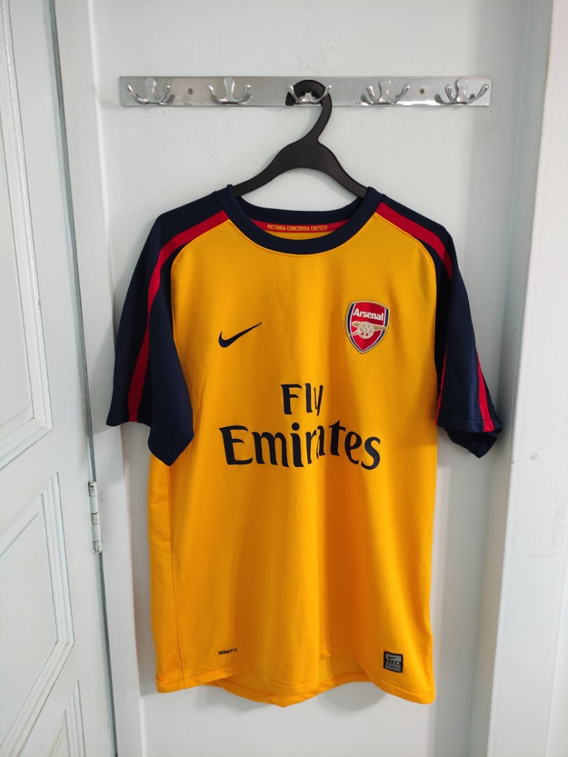 Arsenal nike yellow best sale jersey