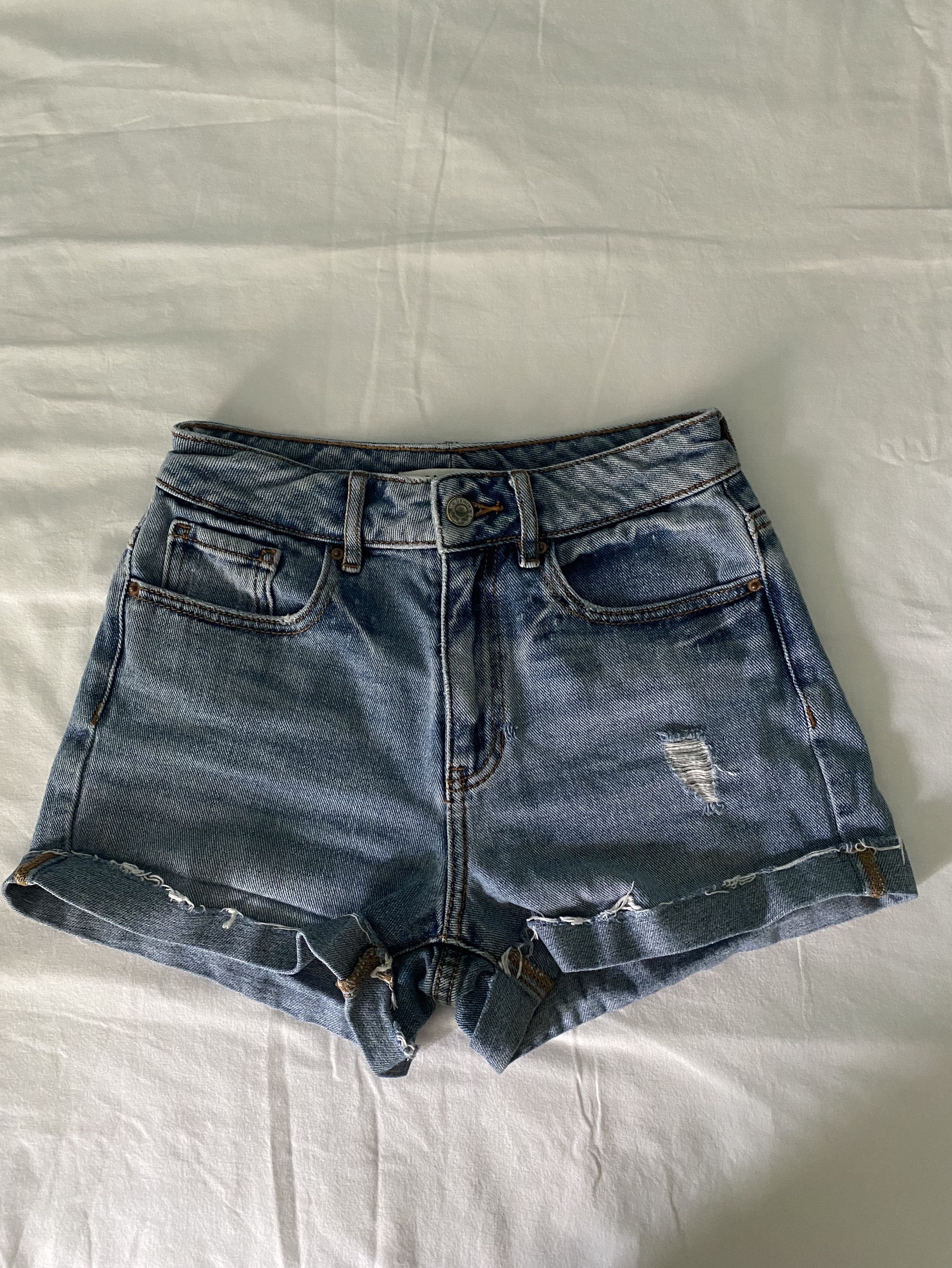 Pacsun blue denim mom shorts, Women's 