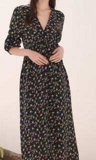 (Category: ) located in . Submitted by lovedress (Listing ID 1102337794, Image 1). Description: .