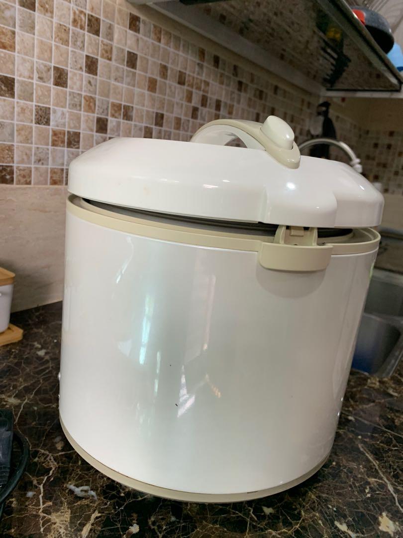 Rice Cooker Panasonic SRJA227P, TV & Home Appliances, Kitchen