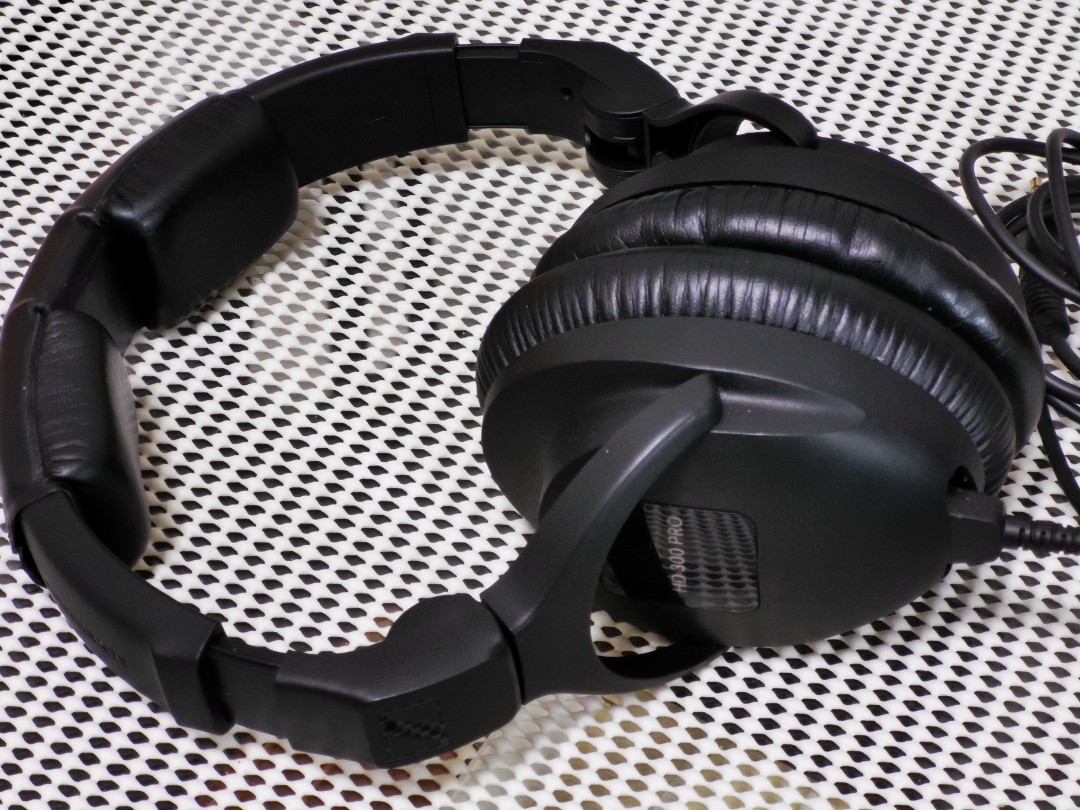 Sennheiser HD300 pro monitor headphones, Audio, Headphones & Headsets ...