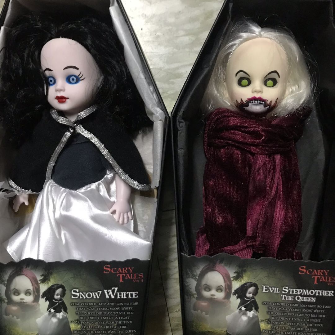 活死人娃娃SnowWhite Living Dead Dolls, 興趣及遊戲, 玩具& 遊戲類