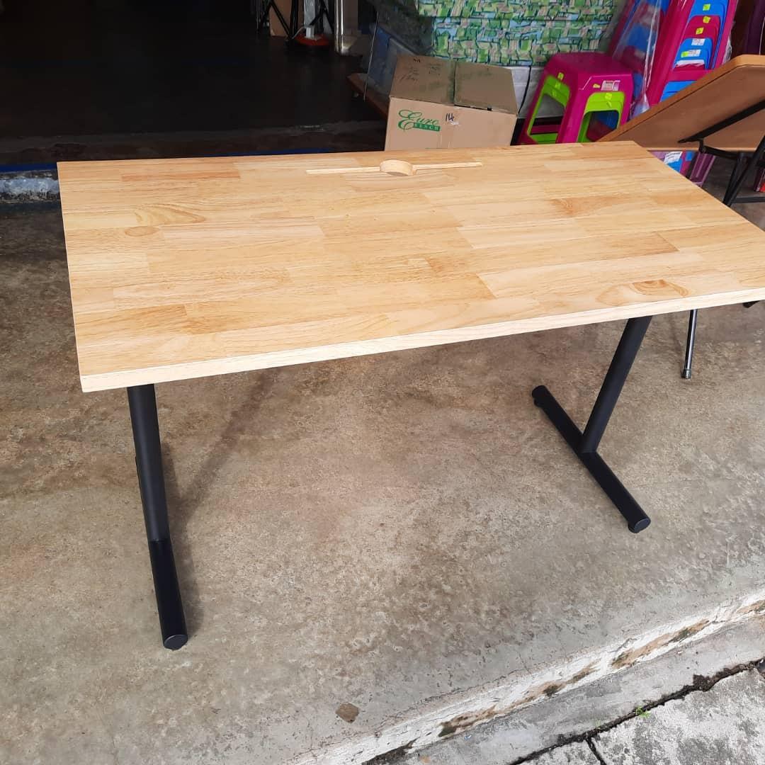 Rubber wood store table top