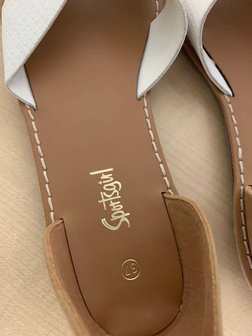 Sportsgirl flats hotsell
