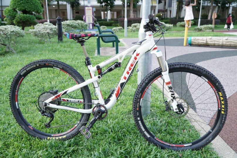 Raceface, Bontrager, CNC parts 