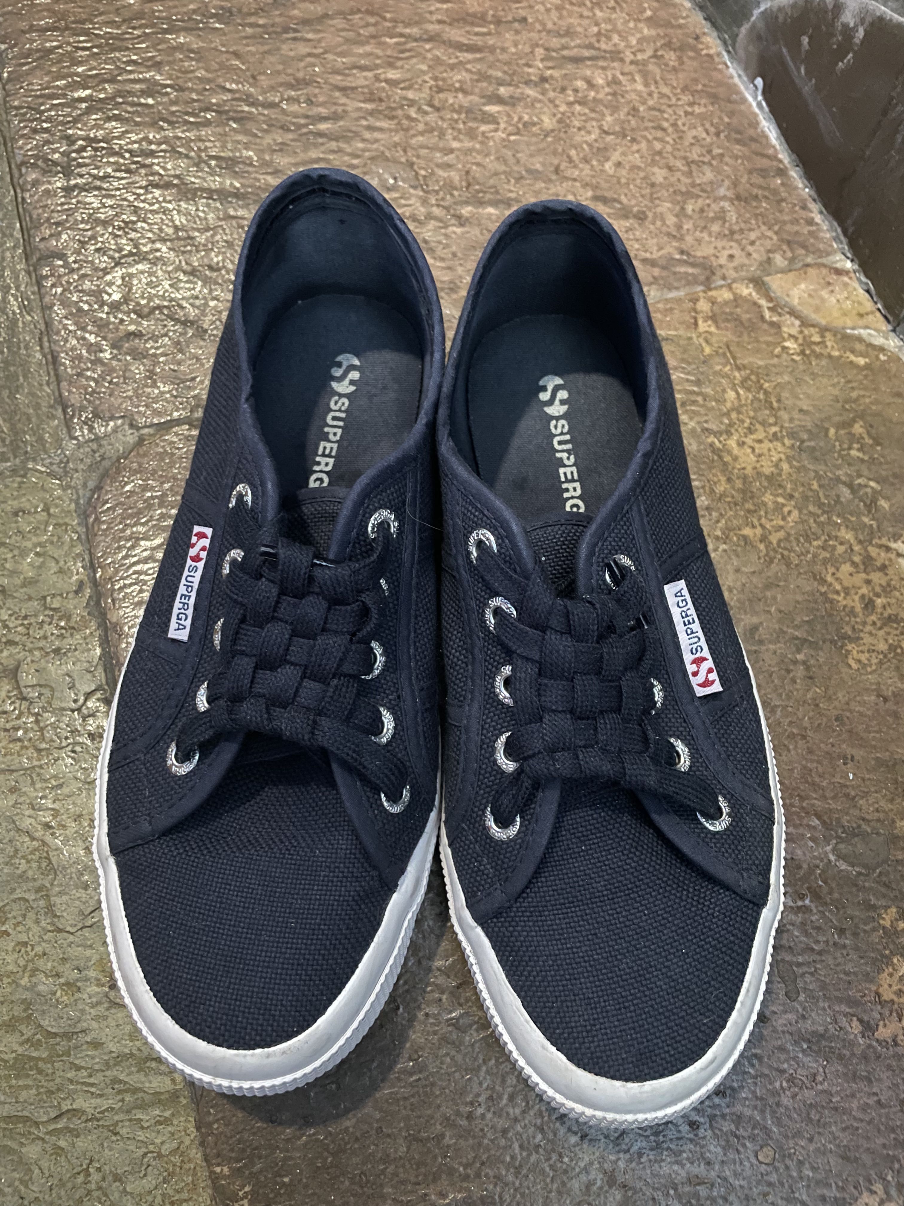 superga size 37