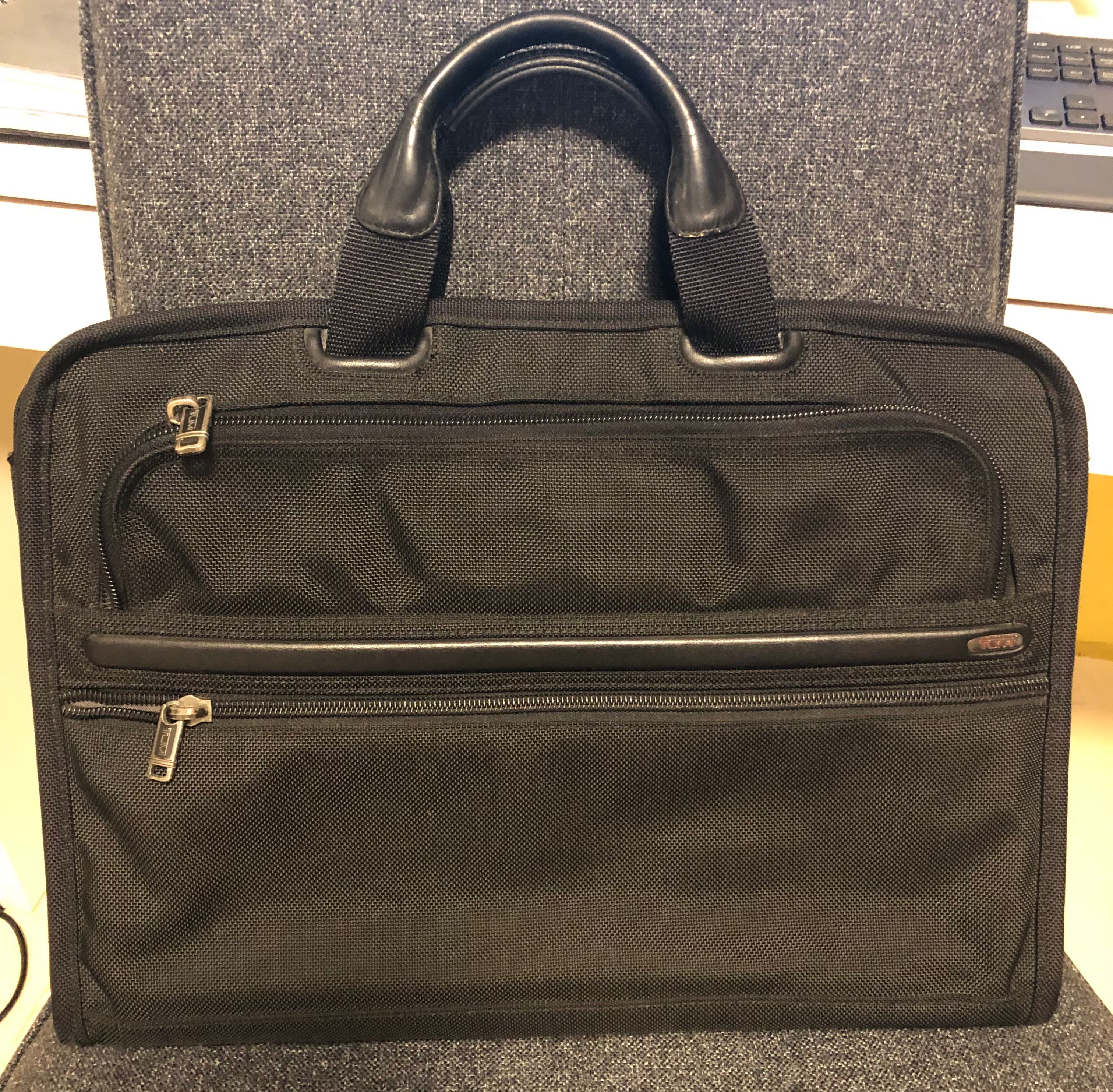 tumi document bag