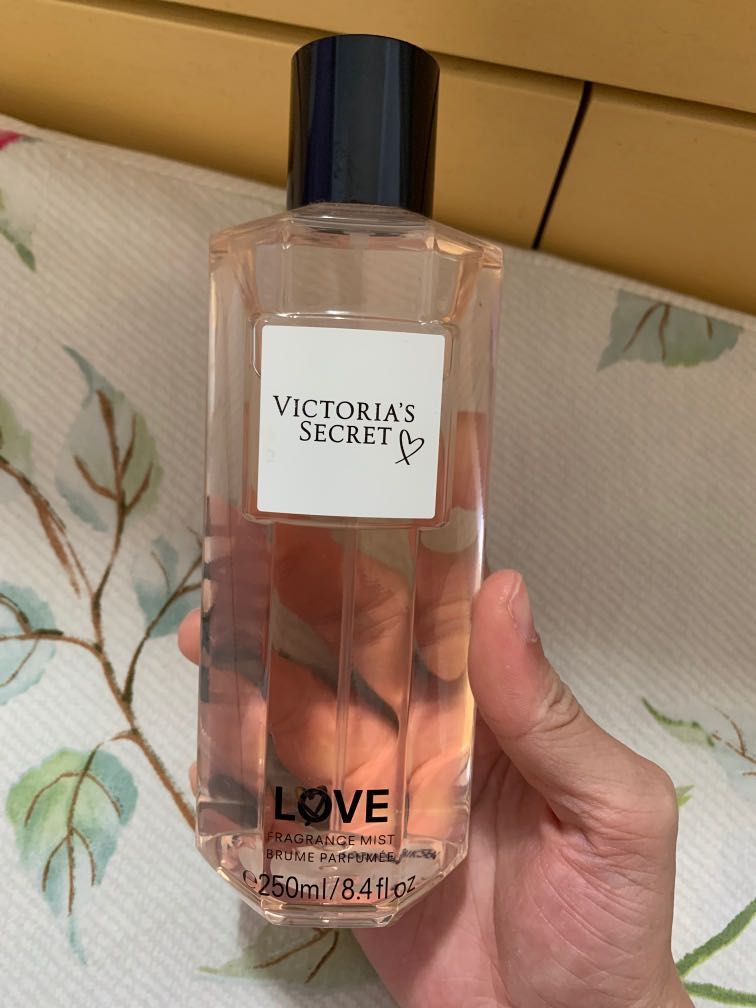 Victoria secret hotsell love mist review