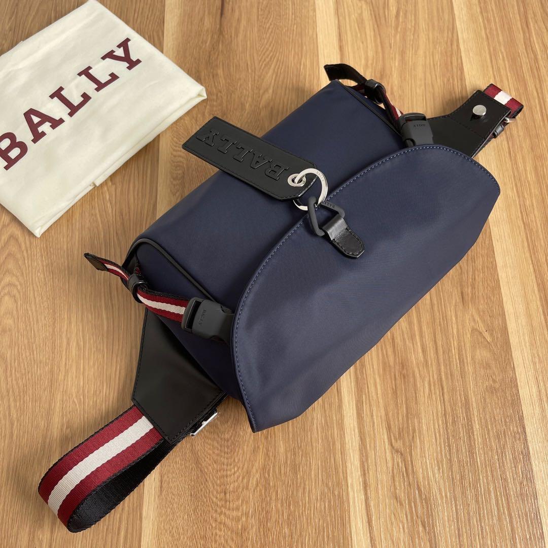 Bally sling bag outlet man