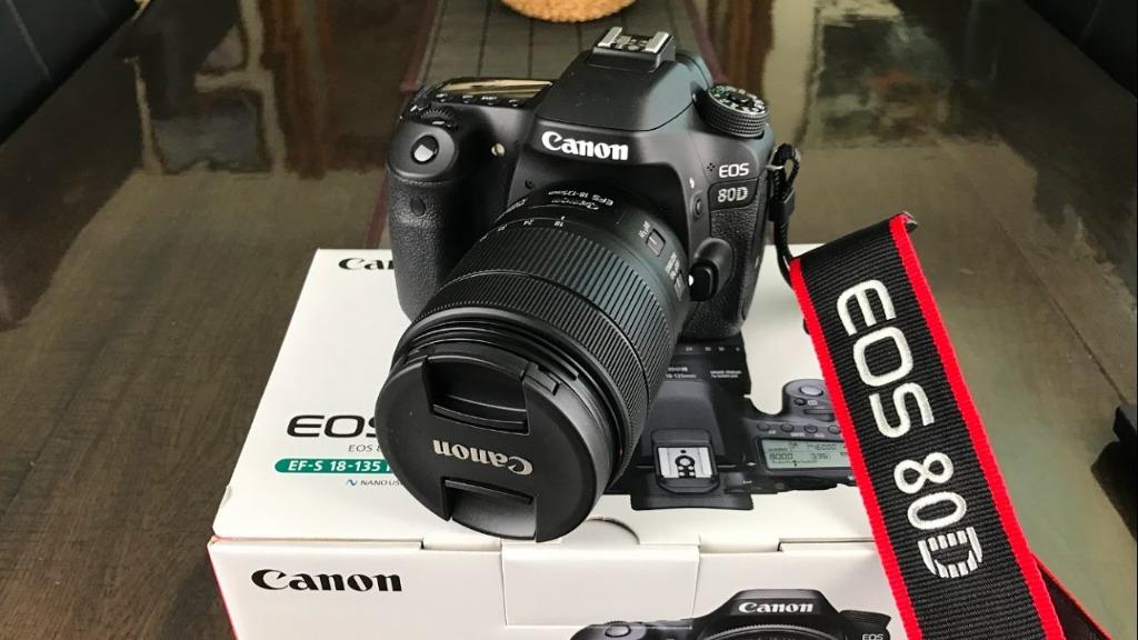 Poging aankomst atoom Canon EOS DSLR 80D wifi touch screen good for vlogging streaming,  Photography, Cameras on Carousell