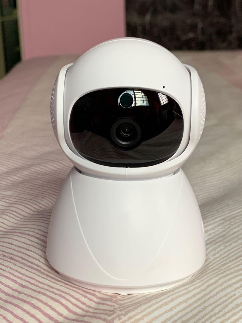 Cctv Camera (Category: Security Systems & CCTV Cameras) located in Singapore. Submitted by jamesong8299 (Listing ID 1102543608, Image 1). Description: Come with memory card Ready stock Brand new Support 5g/4g.