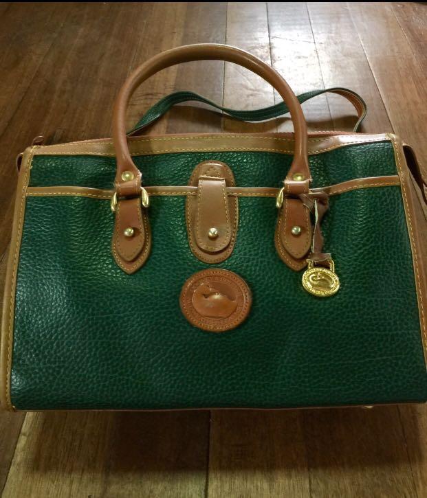 Dooney and bourke green wallet outlet