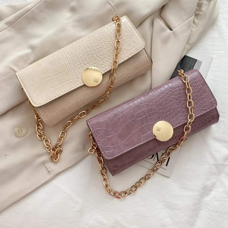 Casual clutch on sale purse