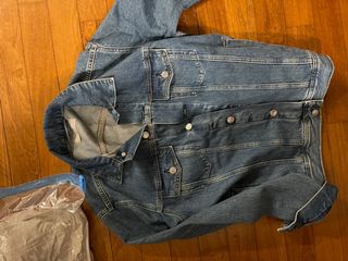 (Category: ) located in . Submitted by klipper888 (Listing ID 1102619119, Image 1). Description: .