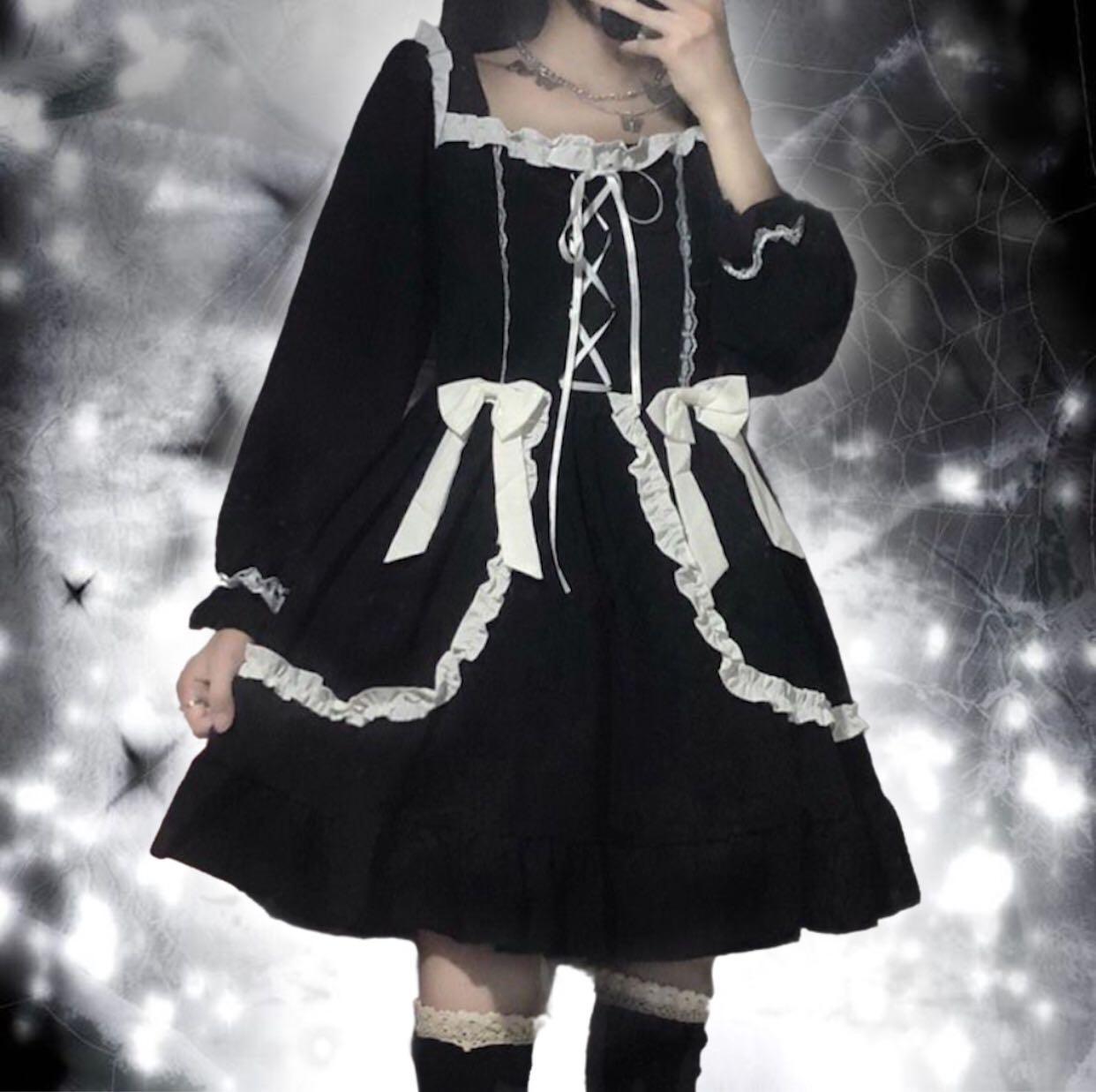 Gothic Lolita Dress (Category: Dresses) located in Pasay City. Submitted by saskiane (Listing ID 1102642517, Image 1). Description: .
