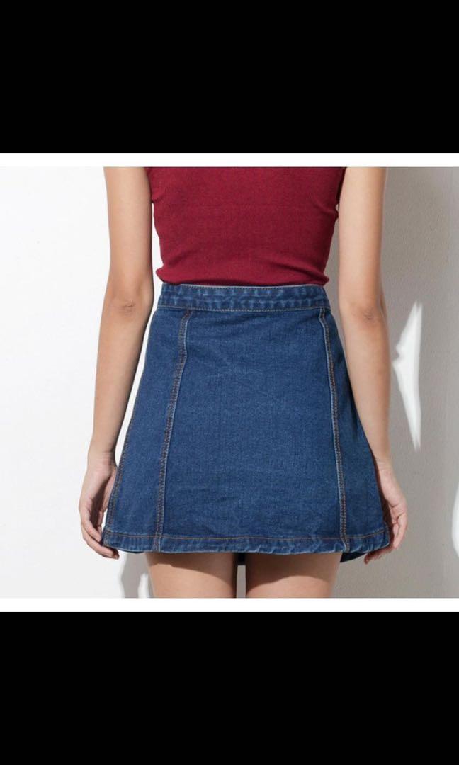 High Waist Denim Skirt (Category: Skirts) located in Las Pinas. Submitted by ssbb_gu (Listing ID 1102616583, Image 2). Description: Small size. Fits 24-25 waist MOP: BPI/Gcash Courier: Grab express, J&T Buyer shoulders shipping fee. Will be shipping from Las Pinas City.