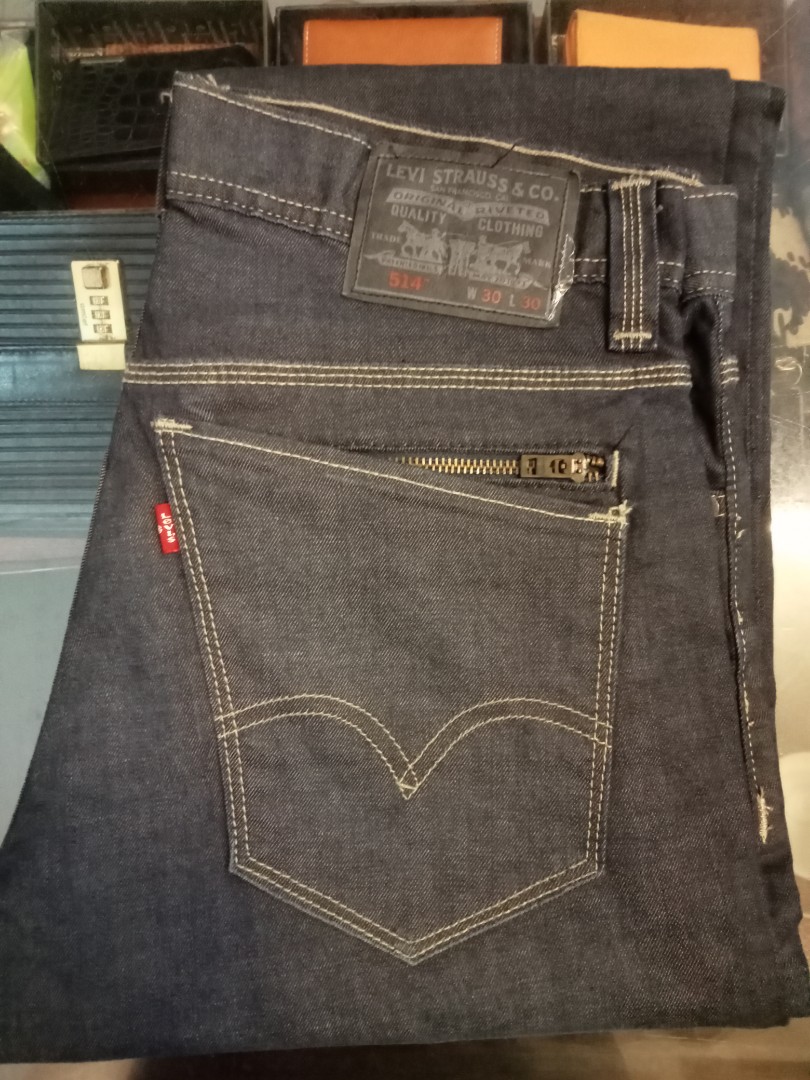 LEVI'S 514, Men's Fashion, Bottoms, Jeans on Carousell