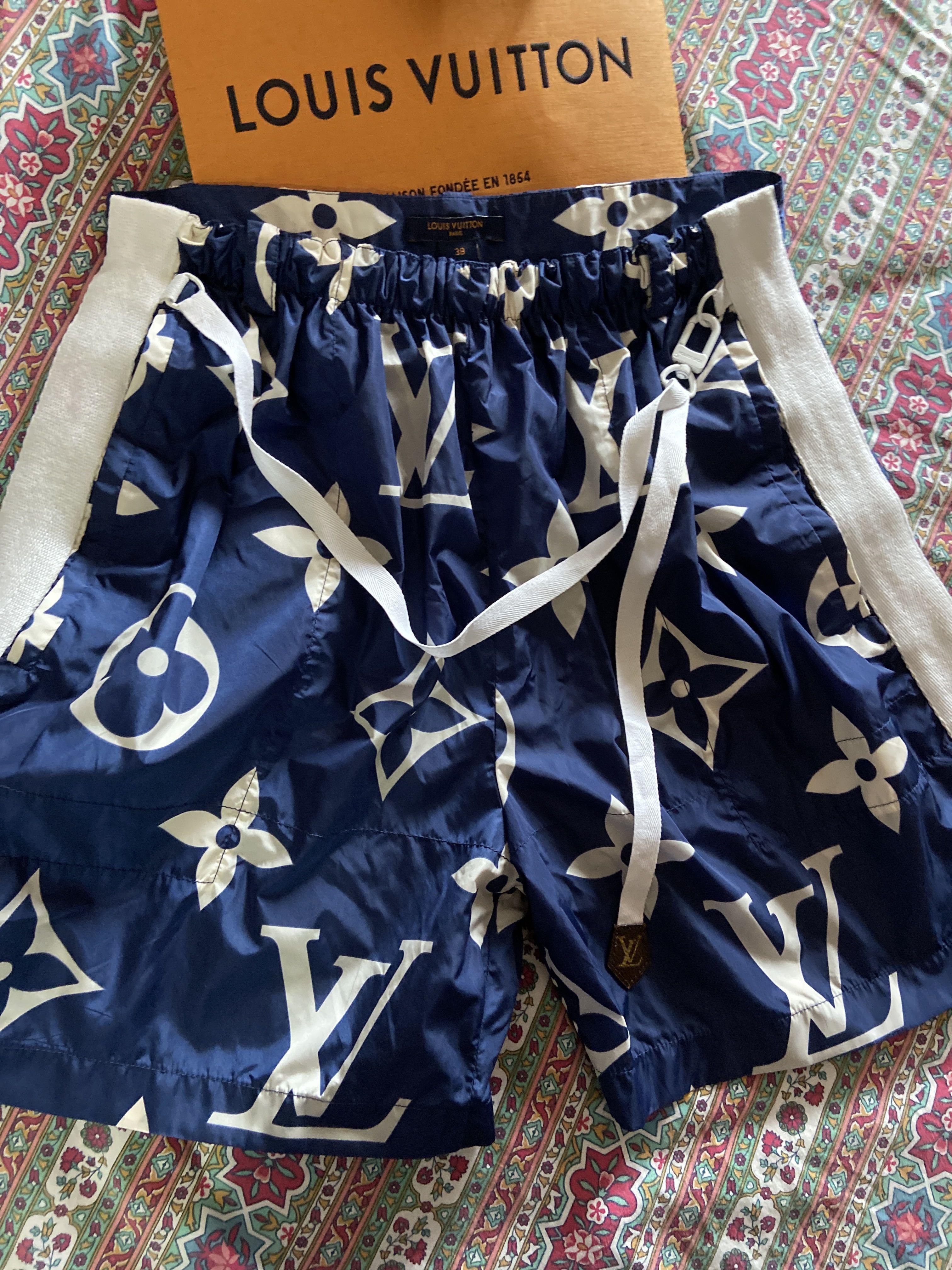 Louis Vuitton shorts- Authentic, Women's Fashion, Bottoms, Shorts on  Carousell