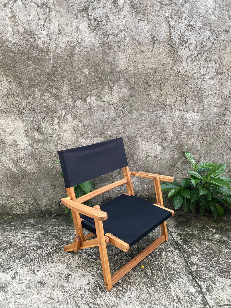 Low directors chair foldable, Furniture & Home Living, Home Decor, Other Home Decor on Carousell