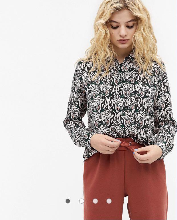 Monki top tiger sweater