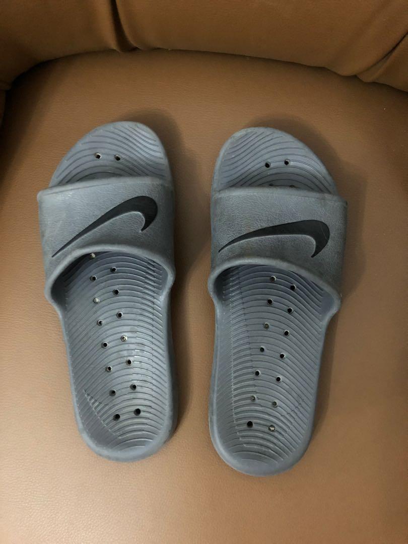 nike plastic slippers