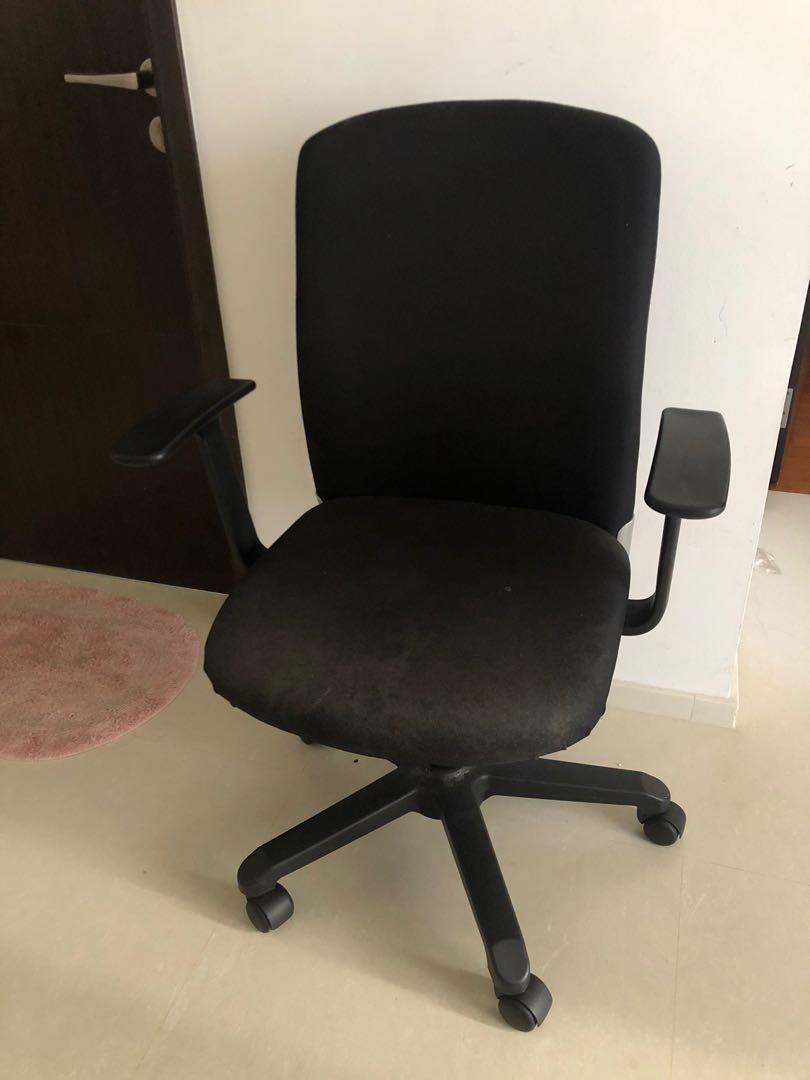 Office chair, Furniture & Home Living, Furniture, Chairs on Carousell