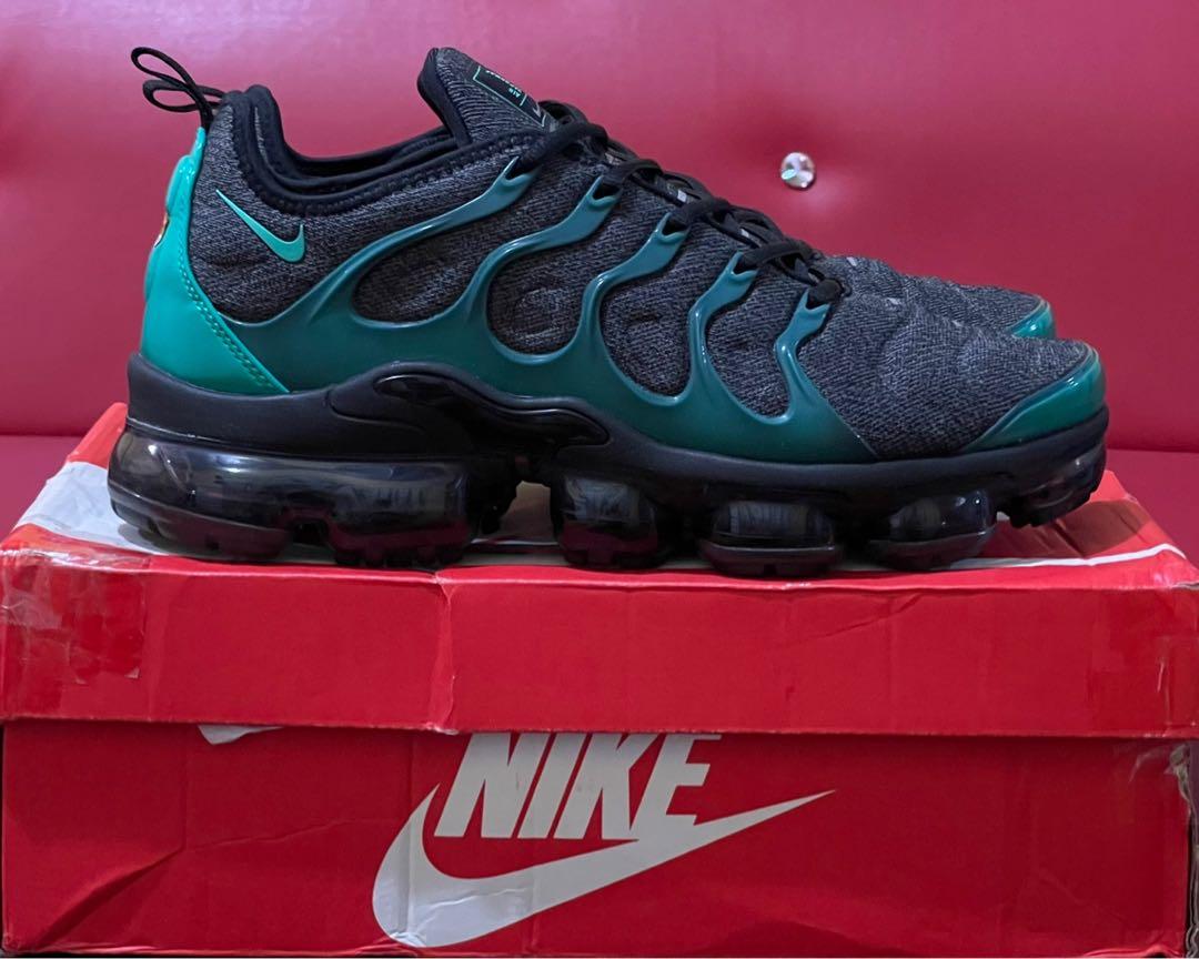 Original black vapormax clearance
