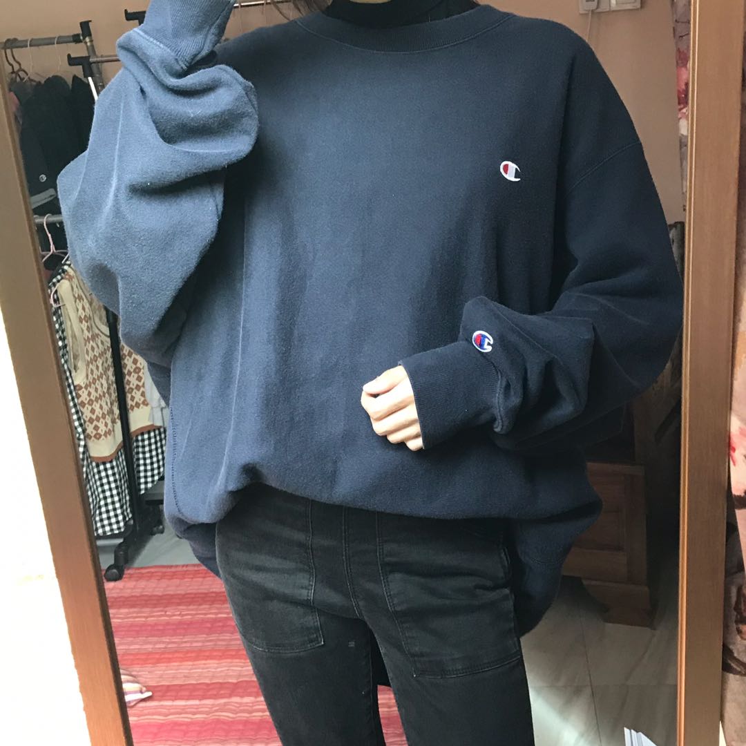 Oversized champion sweatshirt Women s Fashion Tops Longsleeves