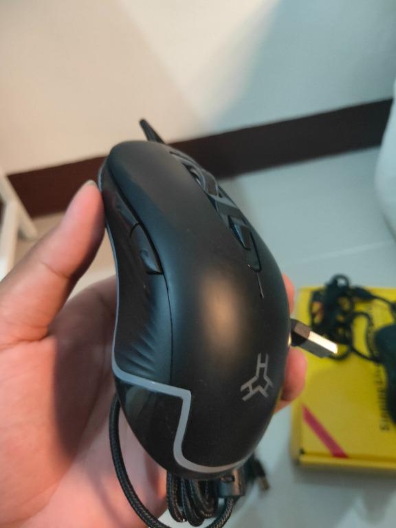 RAKK Alti (Category: Mouse & Mousepads) located in Makati City. Submitted by guruch4n (Listing ID 1102649634, Image 1). Description: RAKK Alti Good for fps gaming and office stuff. RFS: not using anymore, nakatambak na. Lalamove, grab, speedy. etc .