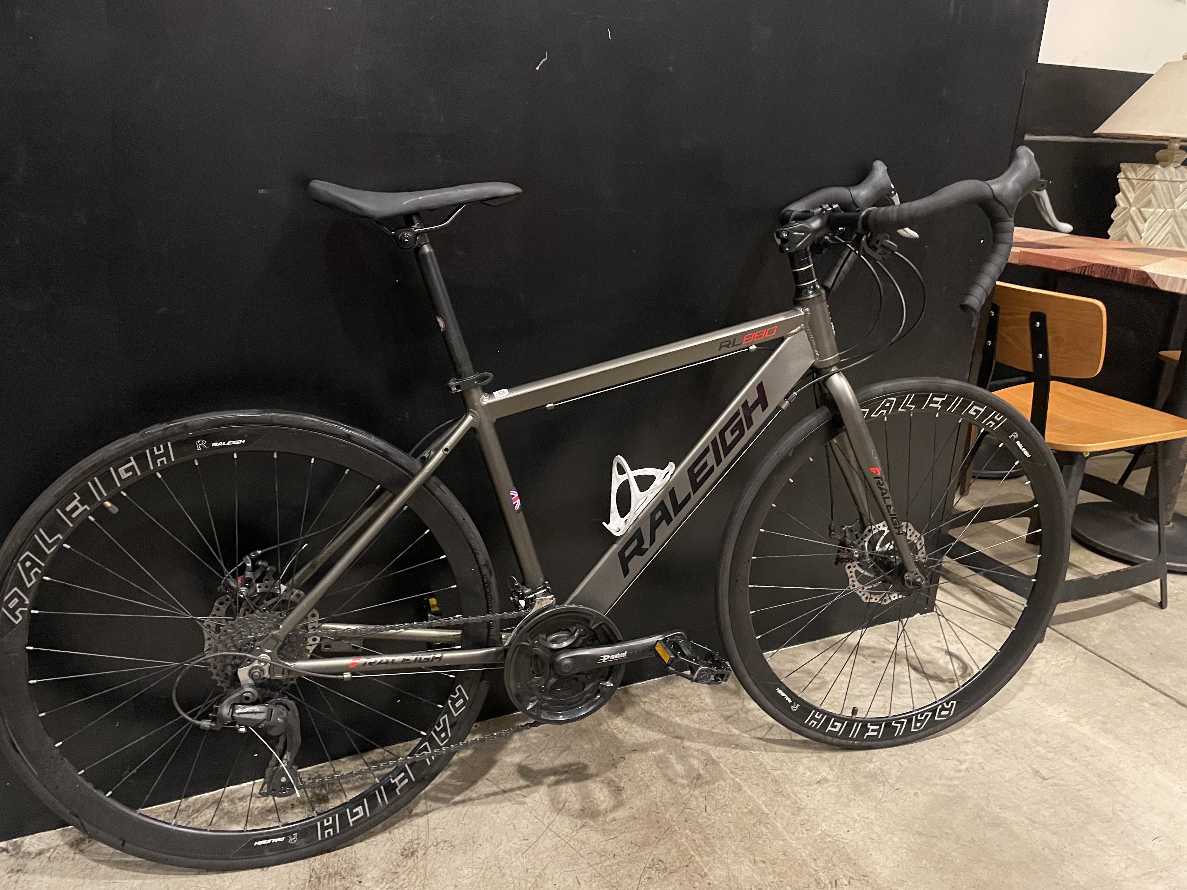 Raleigh hybrid bike 2025 rl880