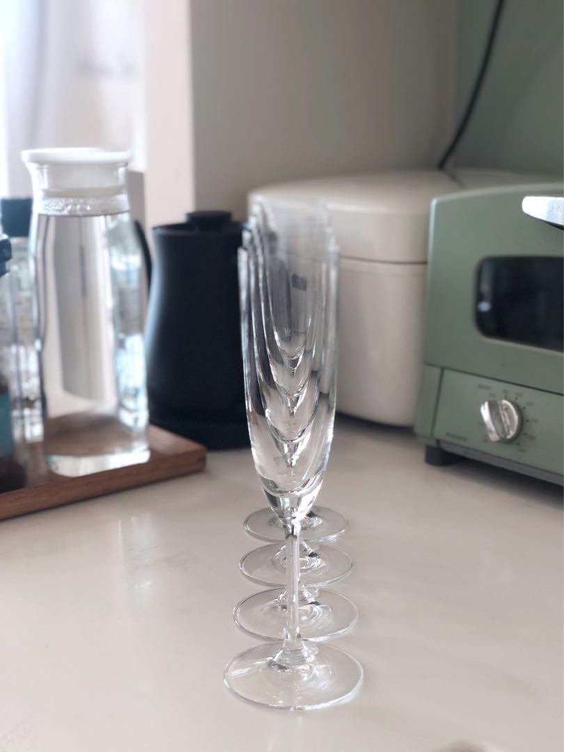 Riedel vinum champagne Wine Glasses, TV & Home Appliances, Kitchen