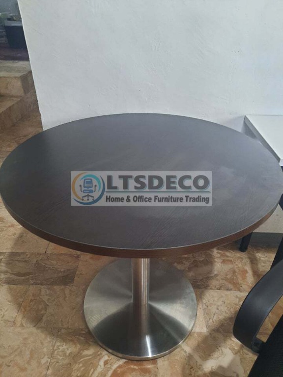 ROUND TABLE OFFICE PARTITION, Furniture & Home Living, Office Furniture ...