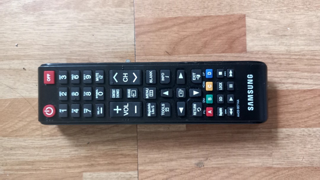 Samsung LED remote Control original, TV & Home Appliances, TV & Entertainment, TV Parts