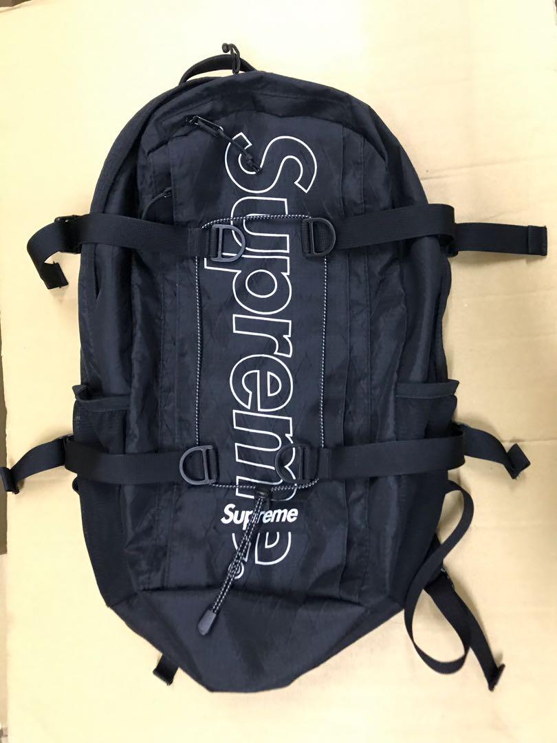Supreme 18FW Backpack, 男裝, 袋, 背包- Carousell