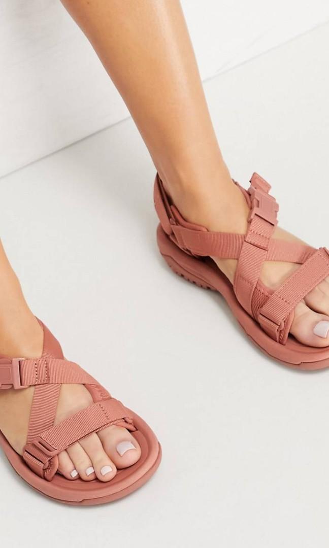Chunky teva sandals new arrivals
