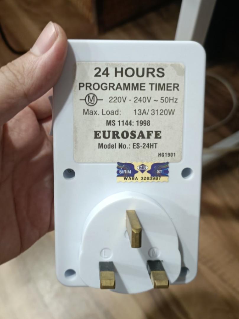 Timer (Category: Other Electronics) located in Singapore. Submitted by coolxhiang (Listing ID 1102641546, Image 3). Description: Relatively new.