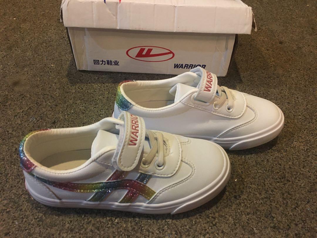 Girls sneakers size 2 top