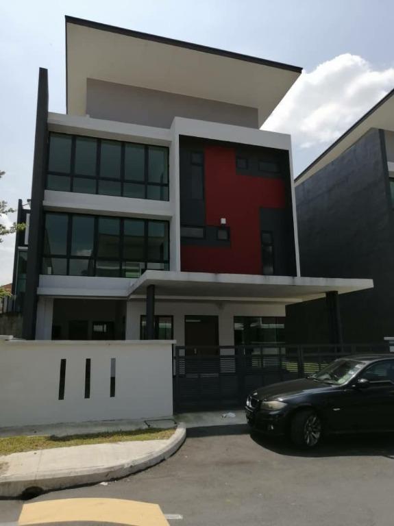 Wts 3 Storey Terrace Jalan Pulau Angsa Perdana Height Property For Sale On Carousell