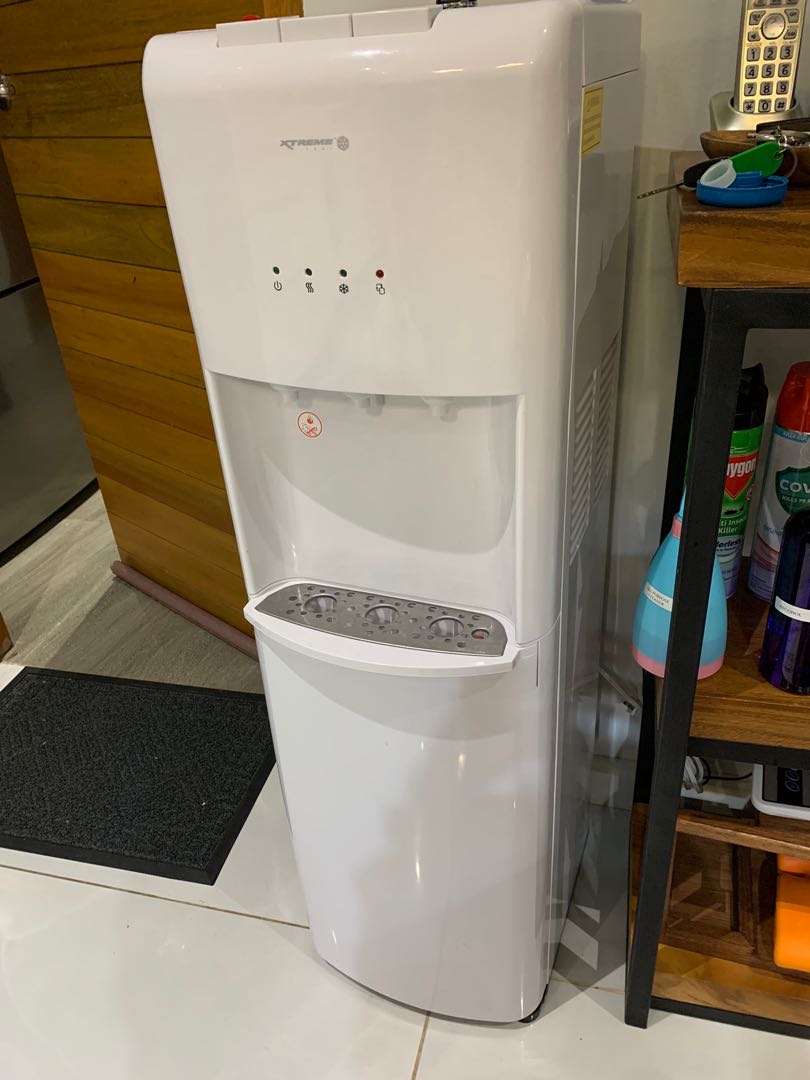 Xtreme Cool Bottom Load Water Dispenser, TV & Home Appliances, Kitchen
