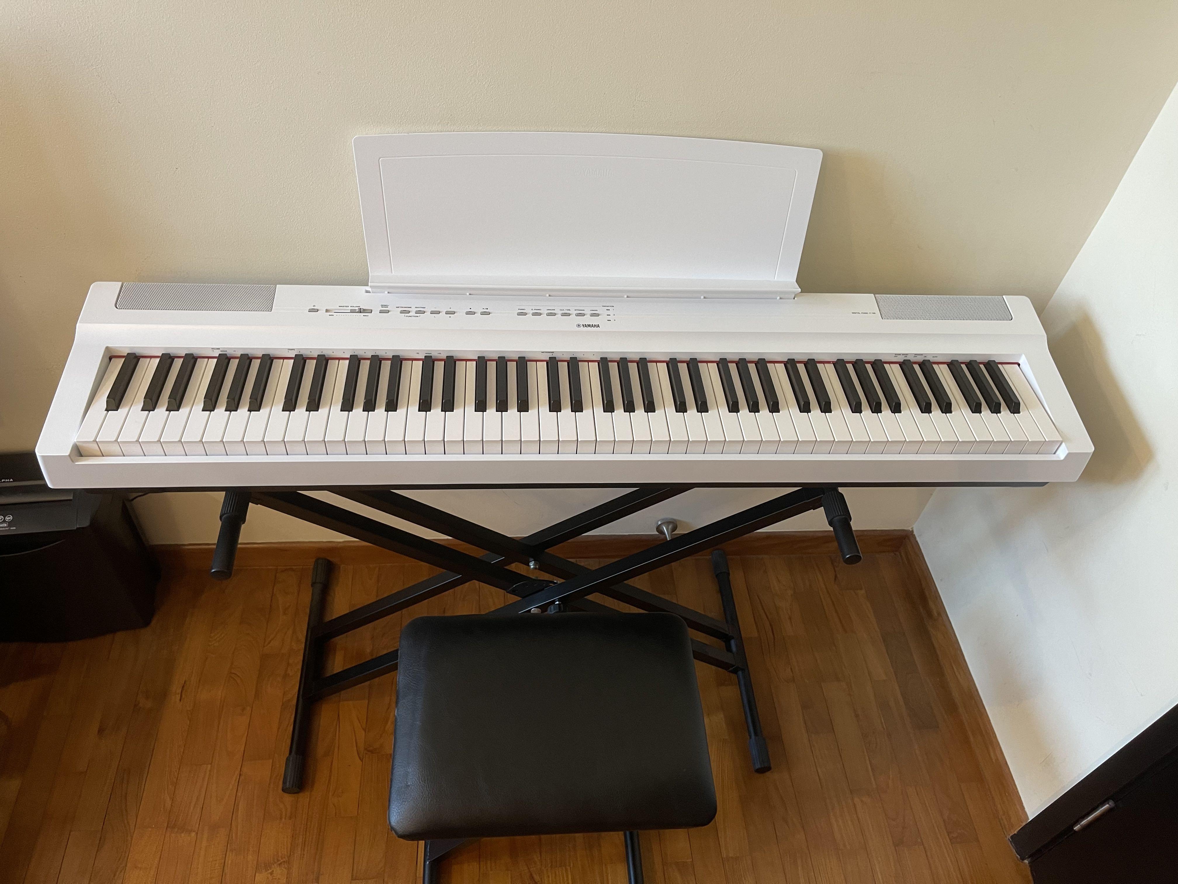 Yamaha digital piano p125 + stand + bench, Hobbies & Toys, Music