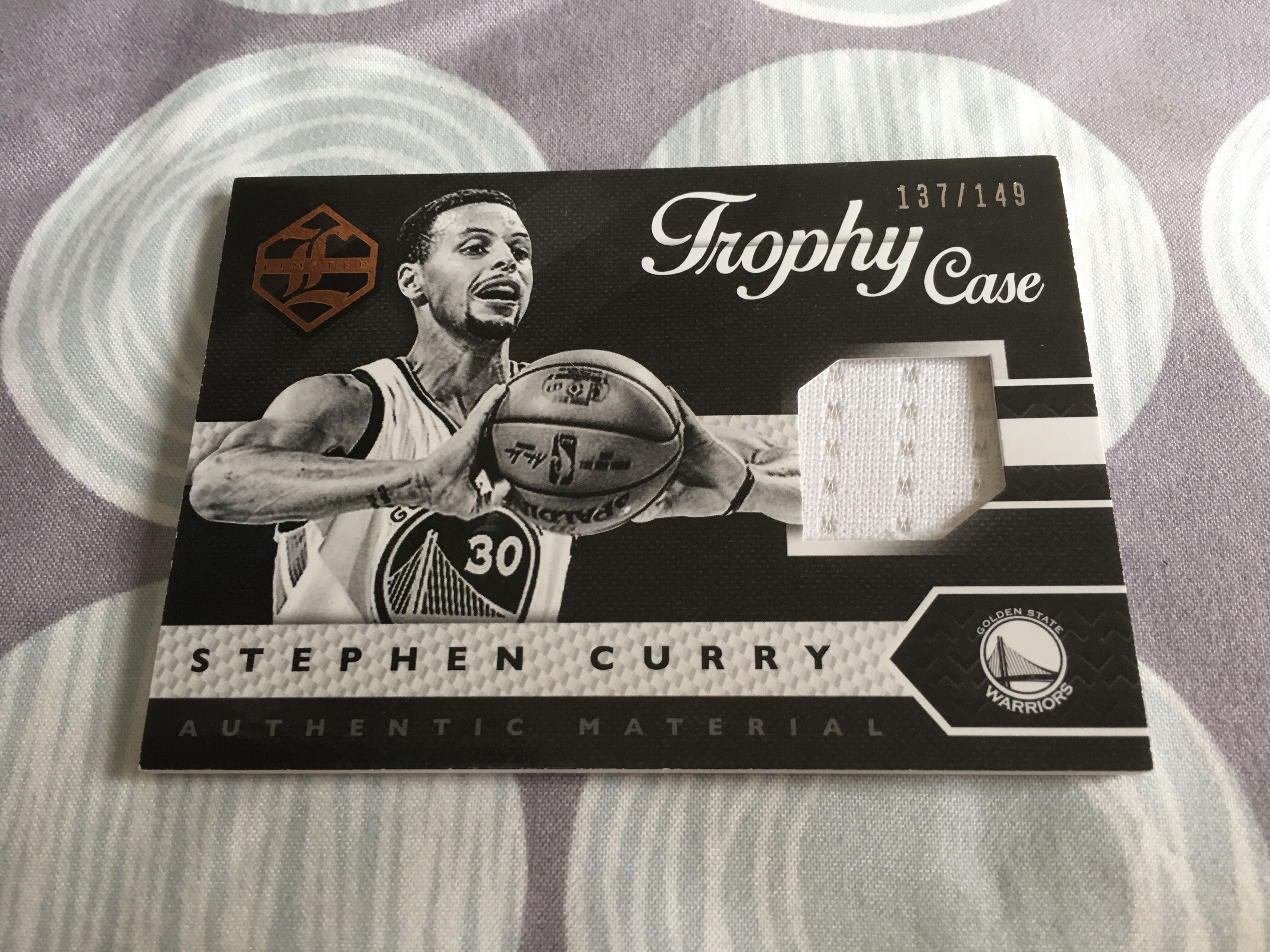 2015-16 Panini Limited Basketball Stephen Curry 30 Trophy Case